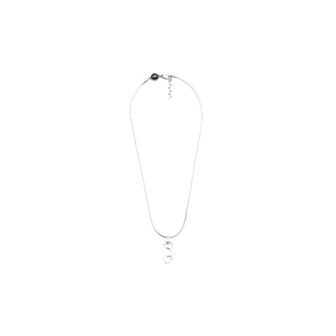 Collar Diesel DX1342040 en acero: cadena de serpiente fina con un colgante de dos aros entrelazados, visto de frente