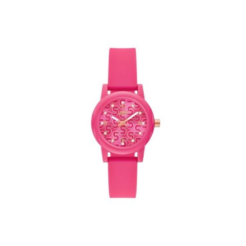 Reloj Skechers SR8102 con esfera fucsia con el monograma S repetido y correa de silicona a juego, visto de frente